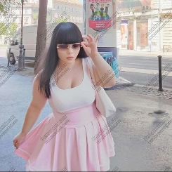 Kitti, 18 éves popóimádó szexpartner